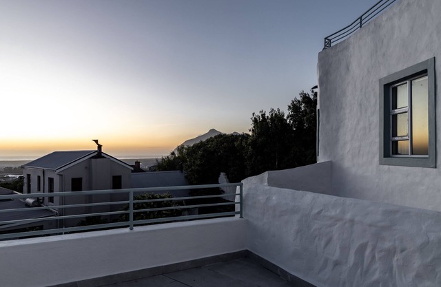 Greek Villa, suites with full buffet breakfast included.