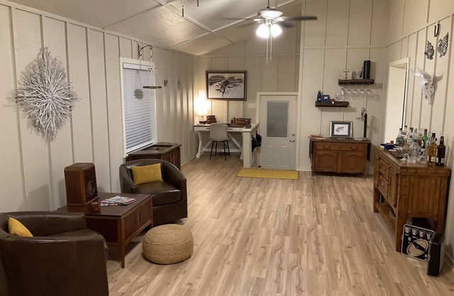 Green Acres! - Spacious secure home with ample boat parking for fishing & fun!