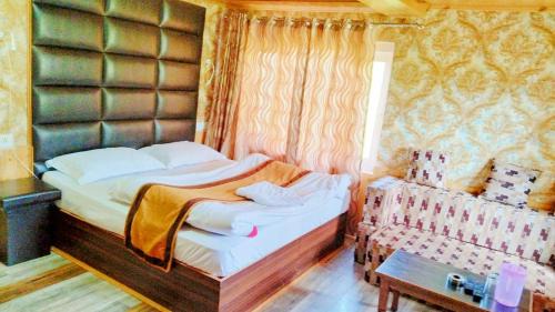 Green Park Hotel & Restaurant