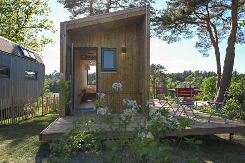 Green Tiny Spot Salemer See - Tiny House Nook 5