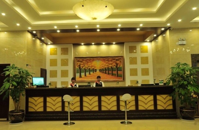 GreenTree Inn Kunming Chenggong University City HSR Station Shilin Street Express Hotel