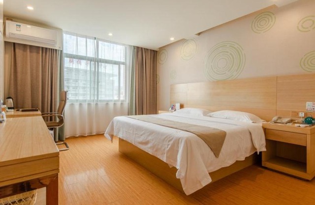 GreenTree Inn LiuAn Huoshan County Yingjia Avenue County Hospital Express Hotel