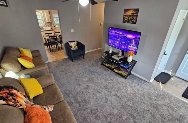 Greenville Retreat Centrally located sleeps 5 near ECU Stadium and Hospital