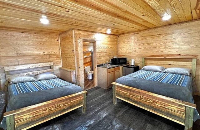 Grenada Lake Resort Cabin # 2