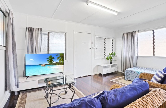 Grey Whale Anchor Inn U6- Discover Cairns: Comfort on a Budget!