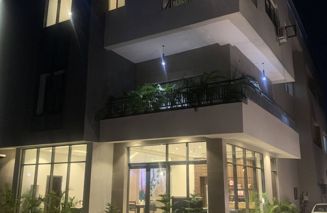 Greywood Hotel and Apartments