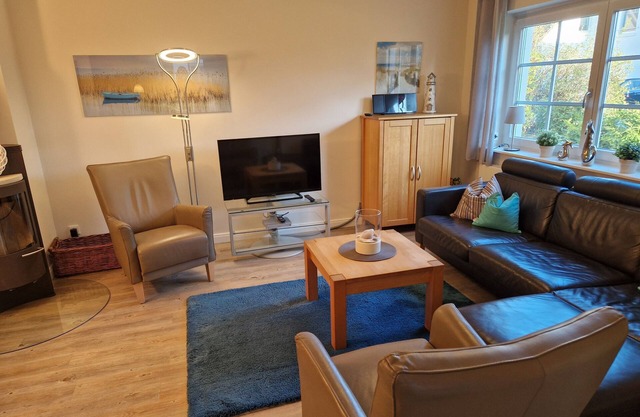 ground floor apartment with south-west terrace, central, near the beach