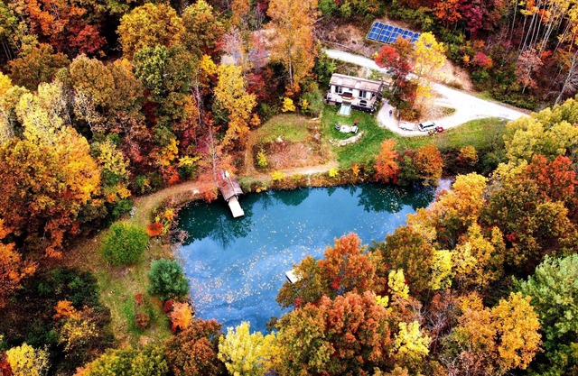 Grouseland's Pondside Vacation Cottage. Pet Friendly.