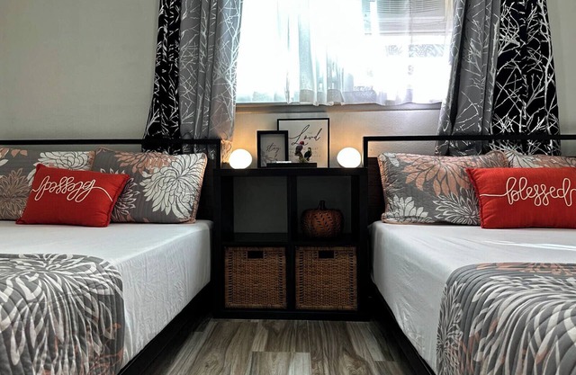 GS201-Lovely 2BR 1BA Home in Heart of litle Saigon, Near Disneyland!