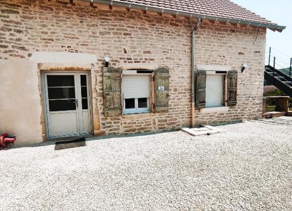 Gte du Moulin Brochat 3 with jacuzzi area