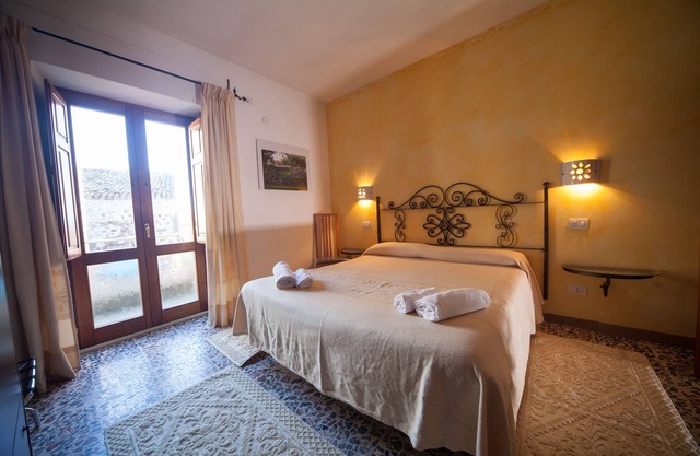 Guest house Su Ghindalu room 104