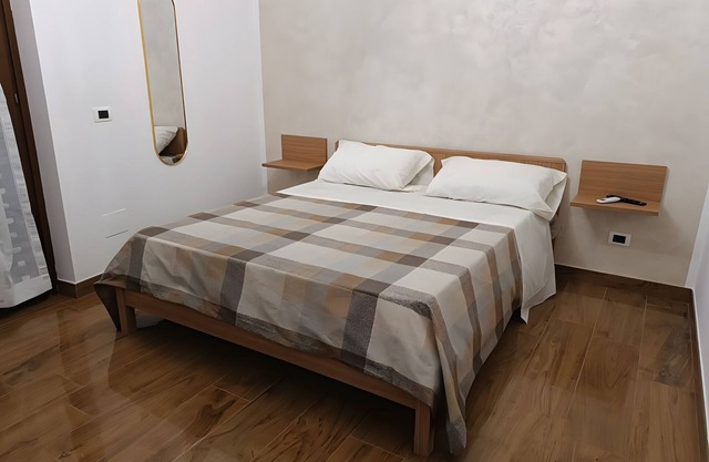 Guest House 'The White House' with Mountain View, Wi-Fi and Air Conditioning