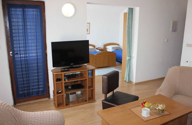 Guest House San Antonio-Comfort One Bedroom Apartment with Balcony no.1