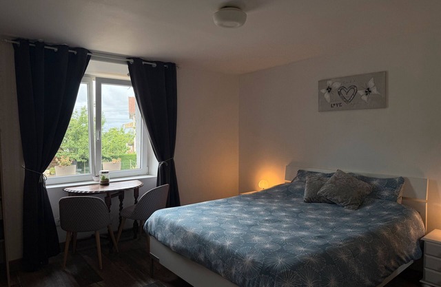 Guest Room "À La Ferme" with Shared Pool, Shared Terrace and Wi-Fi