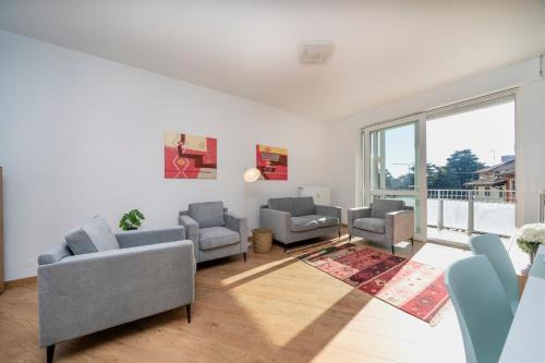 GuestHost - Asia Home