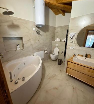 Guesthouse Marku - Mrizi i Zanave