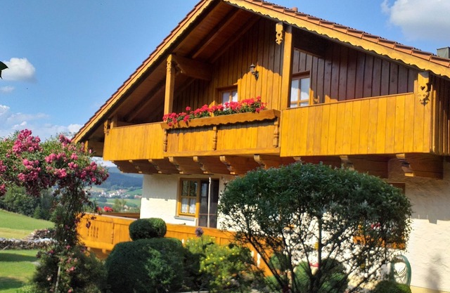 Guesthouse Steinbeisser Apartment II (120 sqm 3-8 pers.)