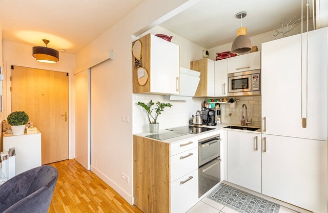 GuestReady - Bright home with Private Balcony