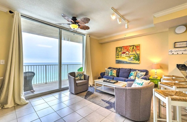 Gulf-Front Retreat|Stunning Views|Walk 2 Pier Park