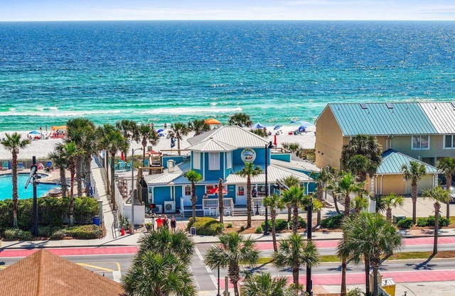 Gulf Highlands Resort, 11 Pools, Sleeps 6