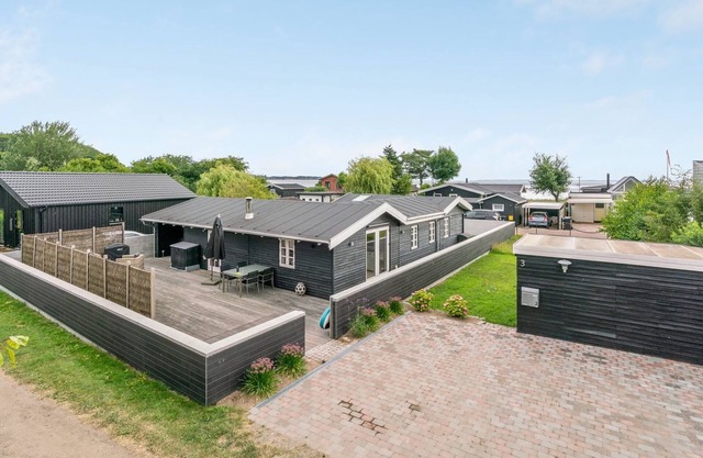 "Gunlef" - 50m from the sea by Interhome