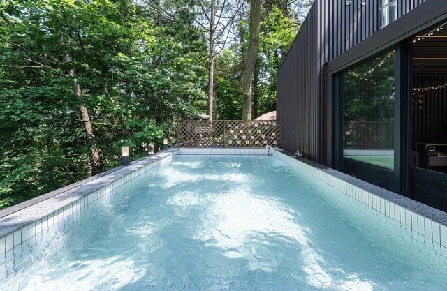 Gwangju Chez Pompom Dokchae Poolvilla