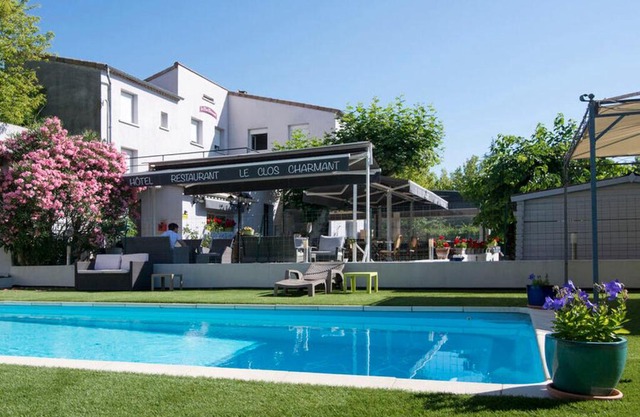 Hôtel Restaurant Le Clos Charmant