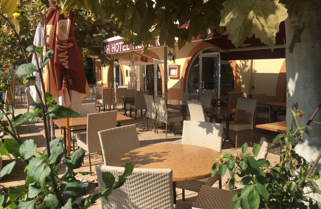 Hôtel Restaurant Le Commerce
