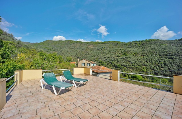 Holiday Home "Casetta Antonella" with Mountain View, Garden & Terrace