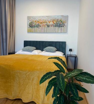 H52 Apartments