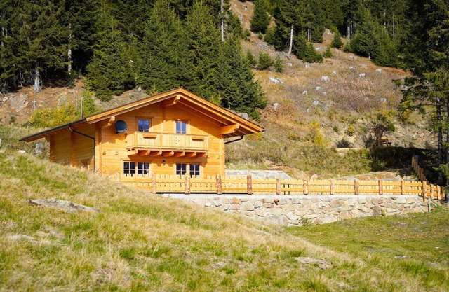 Hackihütte mountain hut