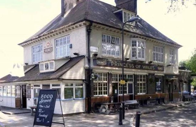 Hackney E5 - Perfect for Couples Getaway