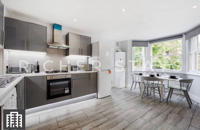 Hackney Guest Rooms | Spacious Double (RM4)