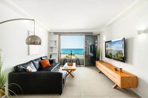 Haifa Beachside Calm Stay by Sea N' Rent