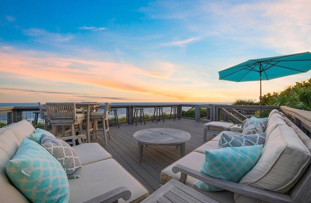Hakuna Matata - 30A Vacation Home Beachfront with Ocean Views, Private Pool & Guest Home