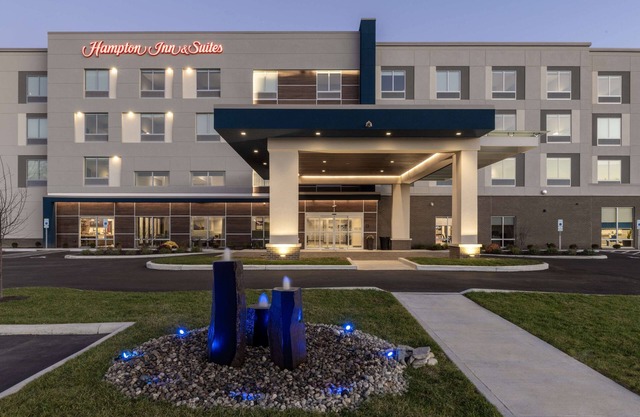 Hampton Inn & Suites Cincinnati West