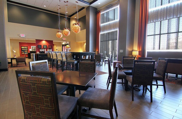 Hampton Inn & Suites Grand Forks