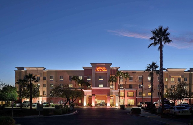 Hampton Inn & Suites Phoenix-Surprise