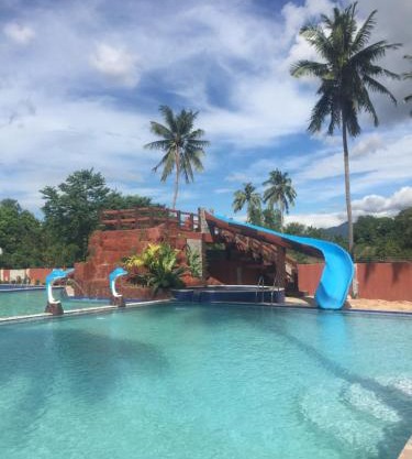 Hana-Natsu Resorts Pool & Hotel