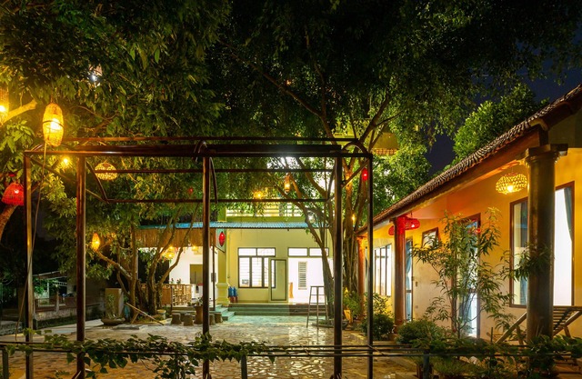 Hang Mua Central Homestay