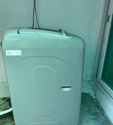 Hanok House with a Yard 1