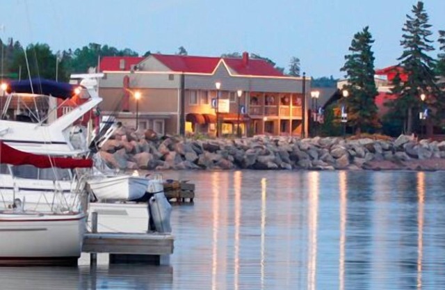Harbor Inn Self Check-in Hotel