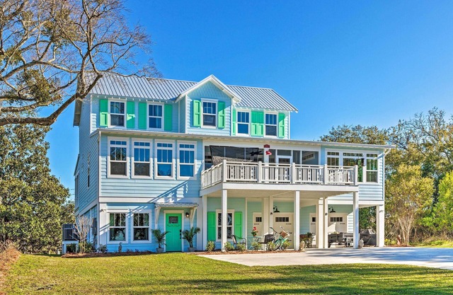 Harbor Oaks Haven: Walk to Front Beach & Downtown!