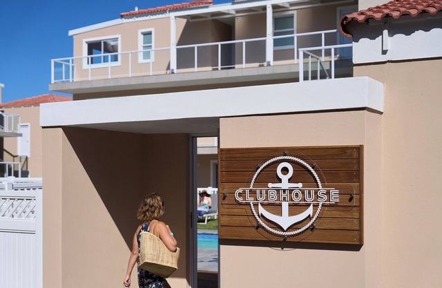Harbour Club