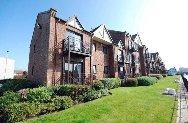 Harbour House - Donnini Apartments