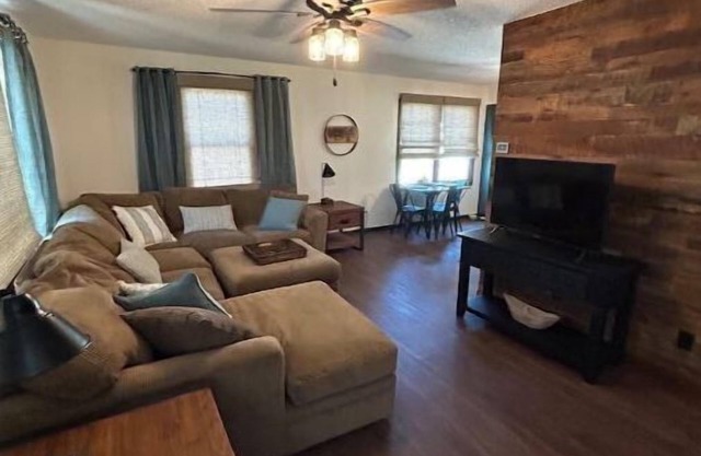 Harlan County Lake Retreat