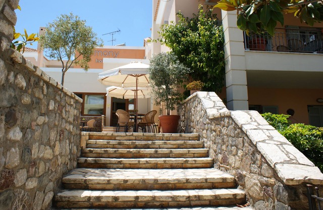 Harmony Hotel Apartments - Suite NAFSIKA 50m² For 2-4 People Free Wifi