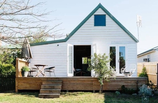 HARPSICHORD HOUSE - SCANDINAVIAN- STYLE RETREAT IN THE HEART OF OLD KYNETON