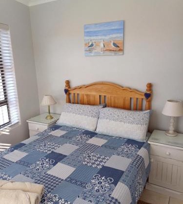 Hartenbos - Bayview 230m from beach