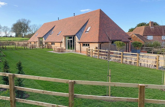 Hatchers Barn - UK42080